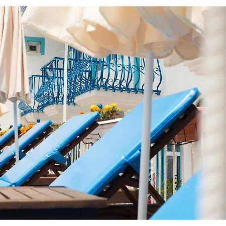 Mavi Yaprak 호텔 *