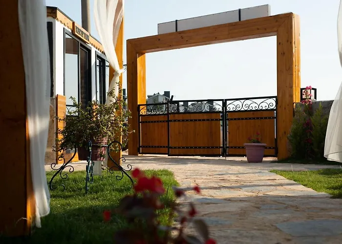 Mavi Yaprak * אולודניץ