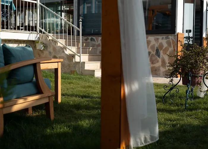 Mavi Yaprak מלון *